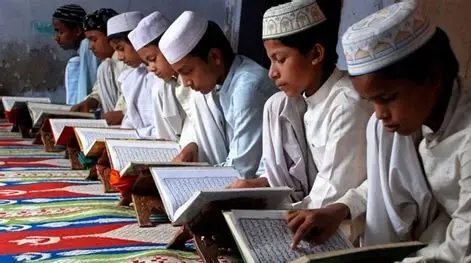 https://blog.sajidholy.com/public/uploads/images/newsimages/maannewsimage16092025_173641_qurankhwani.jpg